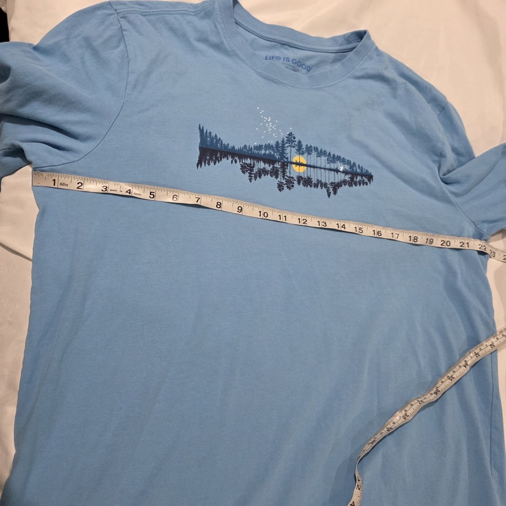 Life Is Good Mens Crusher T-shirt Size Large Blue Fish Outdoor Hiking Cotton - Picture 6 of 8